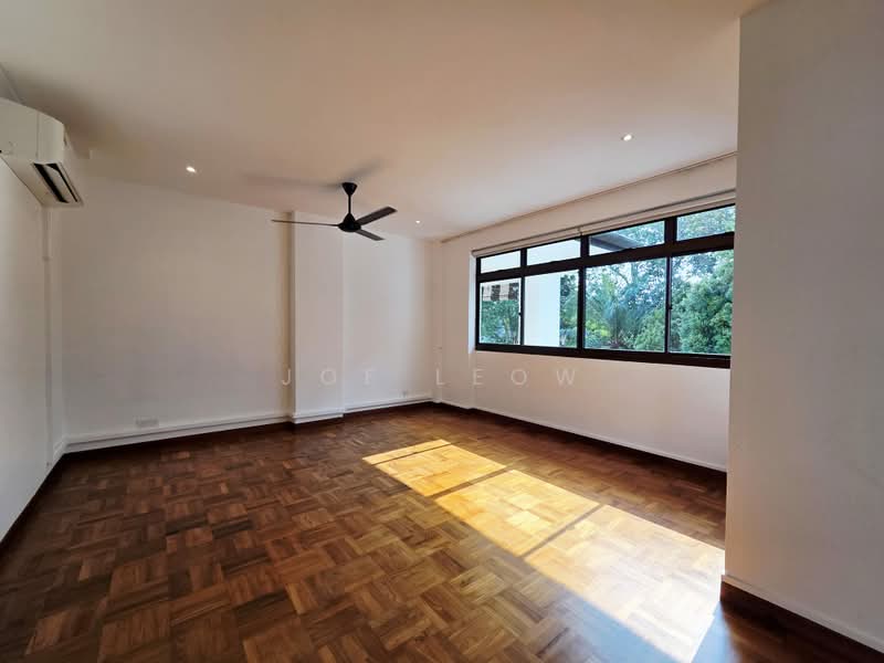 Astrid Meadows, 42 Coronation Road West, Tanglin / Holland / Bukit Timah, 3 Bedrooms, 2,056 sqft, Condominium For Rent, by Joe Leow, 500168489 - Master bedroom pic 1 - PropertyGuru.com.sg