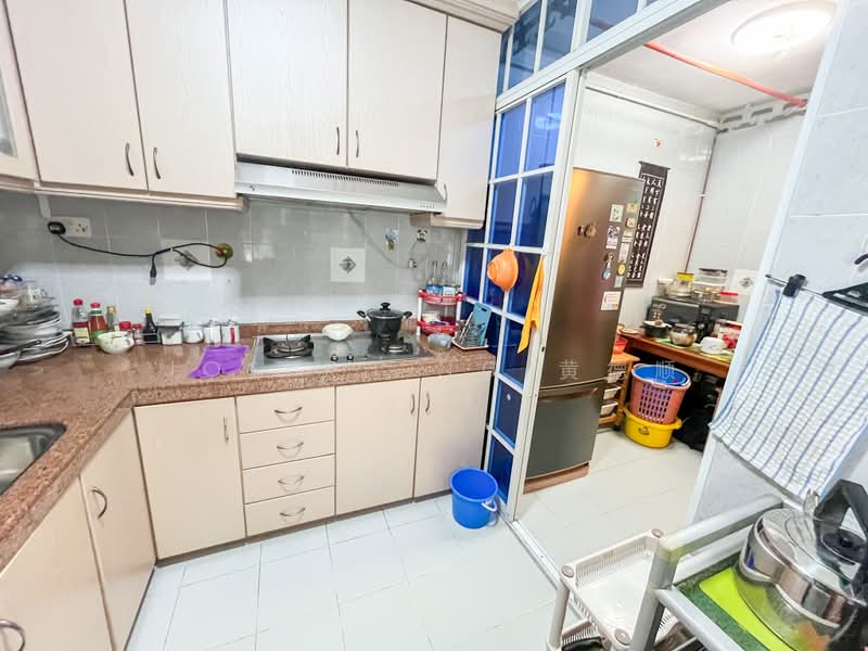 657A Jurong West Street 65, 657A Jurong West Street 65, 3 Bedrooms, 990 sqft, HDB Flat For Sale, by Joseph Ng 黄德顺, 500168511 - Kitchen - PropertyGuru.com.sg