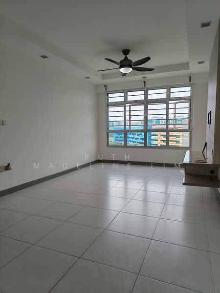 178D Rivervale Crescent, 178D Rivervale Crescent, 3 Bedrooms, 1,001 sqft, HDB Flat For Sale, by Ruth Madeline Lim, 500168517 - Living Room - PropertyGuru.com.sg