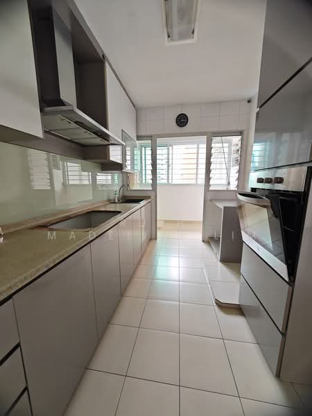 178D Rivervale Crescent, 178D Rivervale Crescent, 3 Bedrooms, 1,001 sqft, HDB Flat For Sale, by Ruth Madeline Lim, 500168517 - Kitchen - PropertyGuru.com.sg