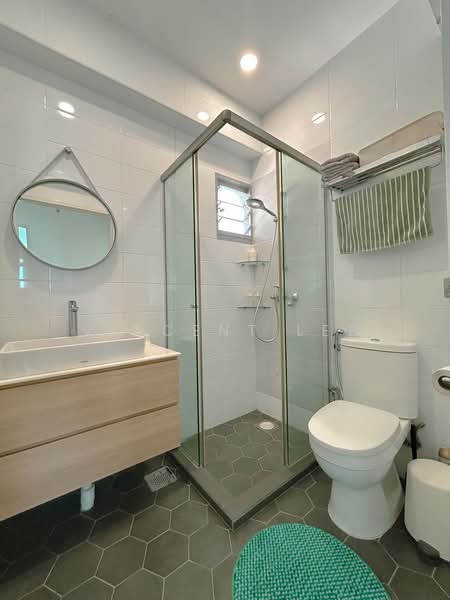 116A Jalan Tenteram, 116A Jalan Tenteram, 3 Bedrooms, 1,001 sqft, HDB Flat For Sale, by Vincent Lee, 500168524 - Bathroom - PropertyGuru.com.sg