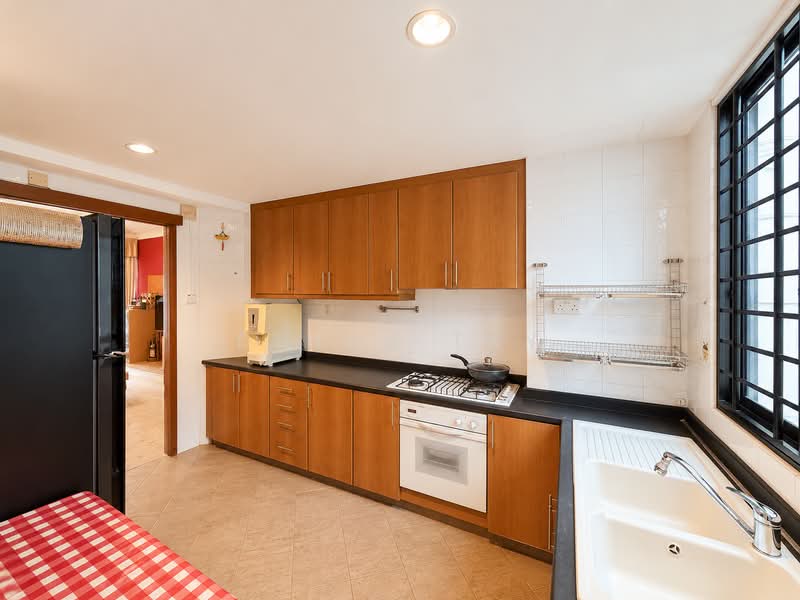 Pinevale, 4 Tampines Street 73, 4 Bedrooms, 2,486 sqft, Condominium For Sale, by Ethan Tay, 500168529 - Kitchen - PropertyGuru.com.sg