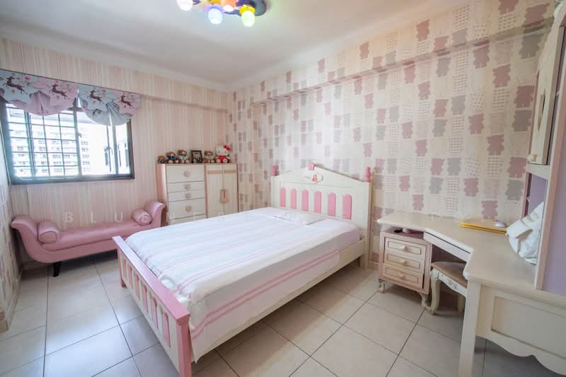 536 Woodlands Drive 14, 536 Woodlands Drive 14, 3 Bedrooms, 1,345 sqft, HDB Flat For Sale, by CLARENCE LIANG, 500168536 - Bedroom - PropertyGuru.com.sg
