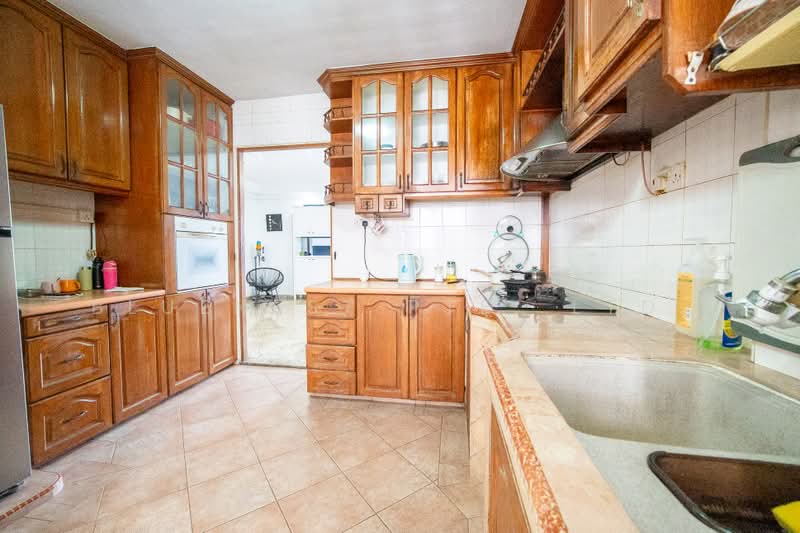 536 Woodlands Drive 14, 536 Woodlands Drive 14, 3 Bedrooms, 1,345 sqft, HDB Flat For Sale, by CLARENCE LIANG, 500168536 - Kitchen - PropertyGuru.com.sg