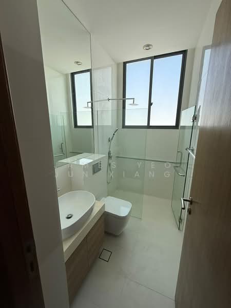 PONGGOL TWENTY FOURTH AVENUE BUNGALOW TO BE SOLD, Ponggol Twenty Fourth Avenue / Ponggol Seventeenth Avenue, 7 Bedrooms, 4,620 sqft, Bungalow House For Sale, by James Yeo Jun Xiang, 500168537 - PropertyGuru.com.sg
