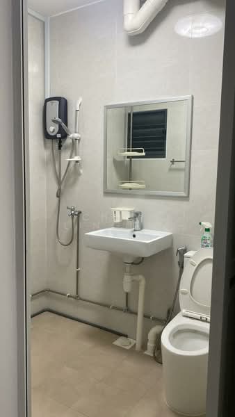 353 Yishun Ring Road, 353 Yishun Ring Road, Room Rental, 120 sqft, HDB Flat For Rent, by Chew Ling Ling 周鈴鈴, 500168542 - Bathroom - PropertyGuru.com.sg