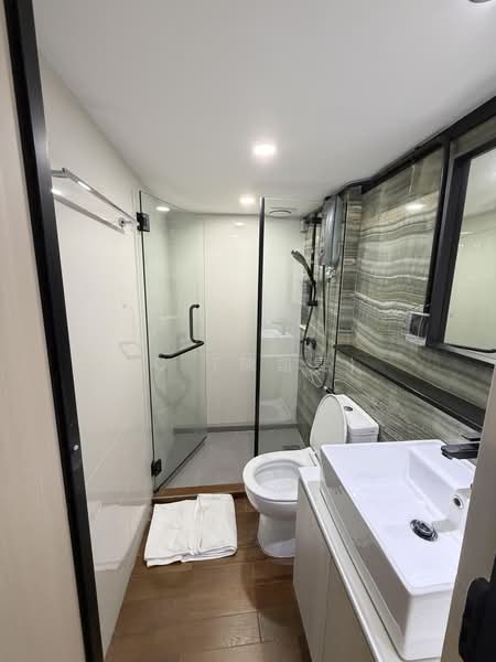 307 Tanjong Katong Road - High Rental Yield, , 3 Bedrooms, 1,184 sqft, Walk-up Apartment For Sale, by Jo (陳凯雯), 500168545 - Bathroom - PropertyGuru.com.sg