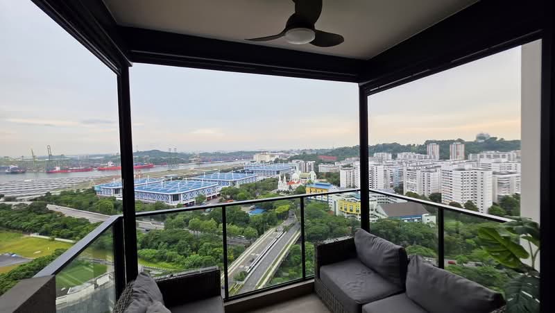 Avenue South Residence, 13 Silat Avenue, 2 Bedrooms, 647 sqft, Condominium For Sale, by Tan Tien An (陈天安), 500168553 - Balcony - PropertyGuru.com.sg