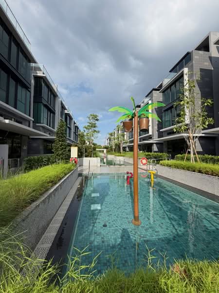 Belgravia Ace, 100 Belgravia Drive, 5 Bedrooms, 4,058 sqft, Semi-Detached House For Rent, by Sharon Koh, 500168562 - Exterior - PropertyGuru.com.sg