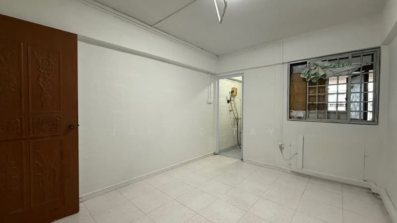 480 Jurong West Street 41, 480 Jurong West Street 41, 2 Bedrooms, 721 sqft, HDB Flat For Sale, by Jarvis Tay, 500168593 - MASTER BEDROOM - PropertyGuru.com.sg