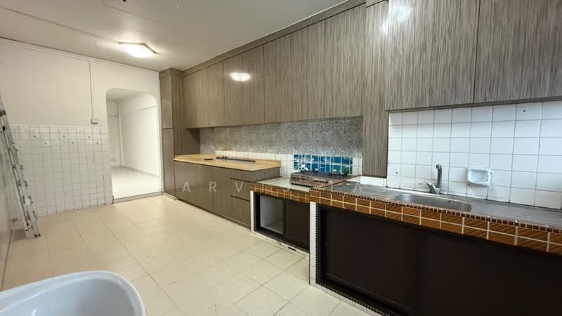 480 Jurong West Street 41, 480 Jurong West Street 41, 2 Bedrooms, 721 sqft, HDB Flat For Sale, by Jarvis Tay, 500168593 - KITCHEN - PropertyGuru.com.sg