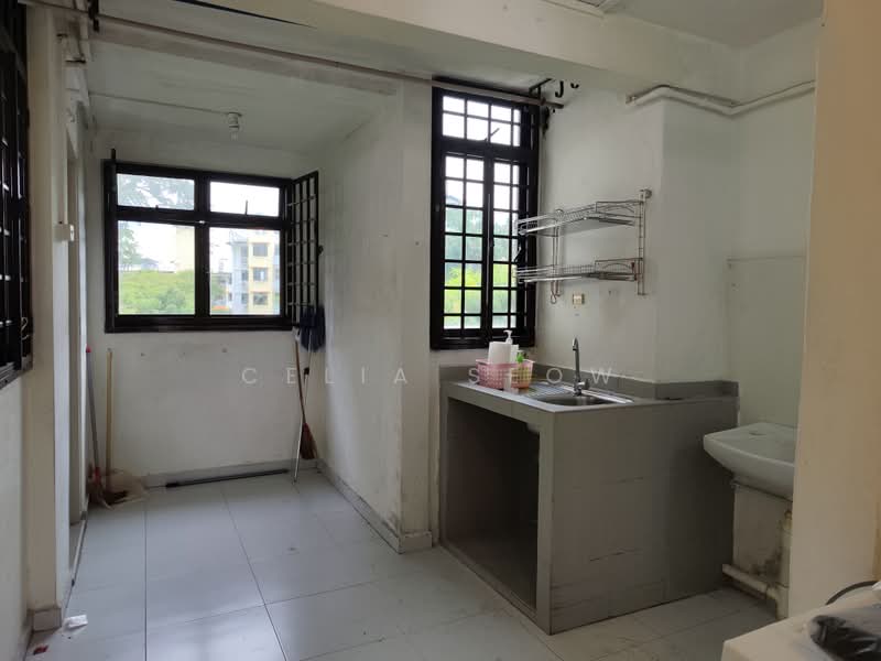 83 Commonwealth Close, 83 Commonwealth Close, 2 Bedrooms, 645 sqft, HDB Flat For Sale, by Celia Seow, 500168597 - Kitchen - PropertyGuru.com.sg