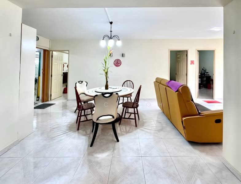 649 Jalan Tenaga, 649 Jalan Tenaga, 4 Bedrooms, 1,313 sqft, HDB Flat For Sale, by Lance Poh, 500168602 - Living Room - PropertyGuru.com.sg