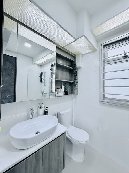 293D Bukit Batok Street 21, 293D Bukit Batok Street 21, 3 Bedrooms, 1,001 sqft, HDB Flat For Sale, by Zaki Affandi, 500168605 - Bathroom - PropertyGuru.com.sg