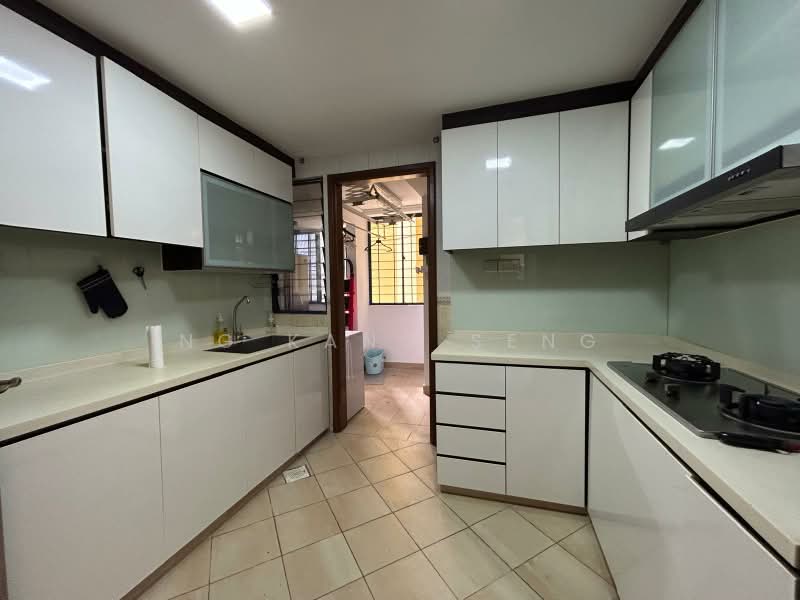 Westcove Condo, 10 West Coast Crescent, Room Rental, 150 sqft, Condominium For Rent, by Ng Kang Seng, 500168618 - Kitchen - PropertyGuru.com.sg
