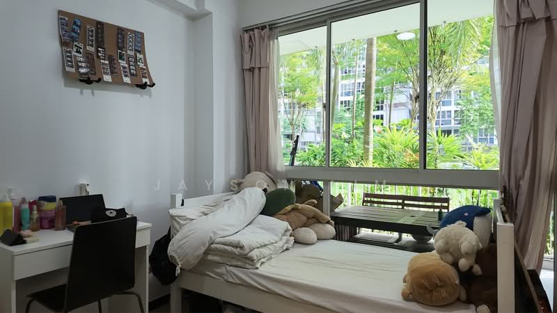 Lake Life, 12 Tao Ching Road, 4 Bedrooms, 1,507 sqft, Executive Condominium For Sale, by Jayson Lim, 500168643 - Bedroom - PropertyGuru.com.sg