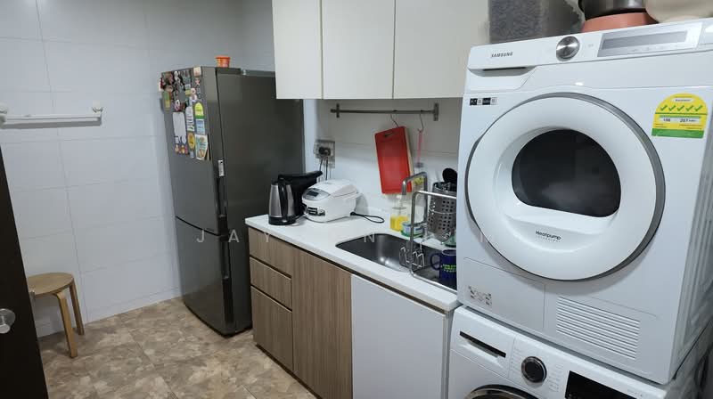 Lake Life, 12 Tao Ching Road, 4 Bedrooms, 1,507 sqft, Executive Condominium For Sale, by Jayson Lim, 500168643 - Kitchen - PropertyGuru.com.sg