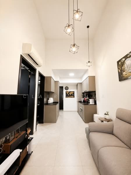 CHEAP. Rare 1 Bedroom Plus Study Loft in a City-Fringe District, , 1 Bedroom, 667 sqft, Condominium For Sale, by Claire Chua, 500168648 - Living Room - PropertyGuru.com.sg
