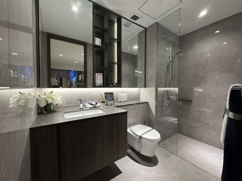 Grand Dunman, 18 Dunman Road, 5 Bedrooms, 2,131 sqft, Condominium For Sale, by Lawrence Goh, 500168655 - Bathroom - PropertyGuru.com.sg