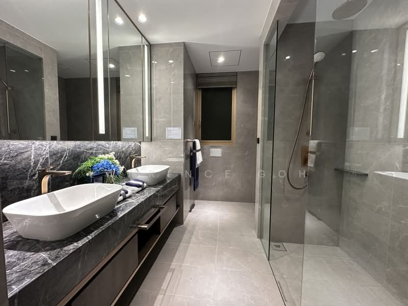 Grand Dunman, 18 Dunman Road, 5 Bedrooms, 2,131 sqft, Condominium For Sale, by Lawrence Goh, 500168655 - Bathroom - PropertyGuru.com.sg