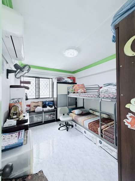 856 Tampines Street 82, 856 Tampines Street 82, 3 Bedrooms, 904 sqft, HDB Flat For Sale, by Lydia Izzati, 500168662 - Bedroom - PropertyGuru.com.sg