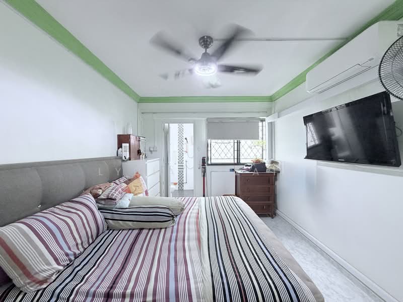 856 Tampines Street 82, 856 Tampines Street 82, 3 Bedrooms, 904 sqft, HDB Flat For Sale, by Lydia Izzati, 500168662 - Bedroom - PropertyGuru.com.sg