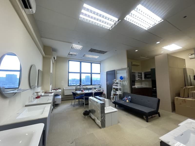 Tradehub 21, 18 Boon Lay Way, 915 sqft, Light Industrial (B1) For Rent, by Ben Chew, 500168663 - Interior - CommercialGuru.com.sg