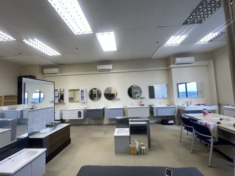 Tradehub 21, 18 Boon Lay Way, 915 sqft, Light Industrial (B1) For Rent, by Ben Chew, 500168663 - Interior - CommercialGuru.com.sg
