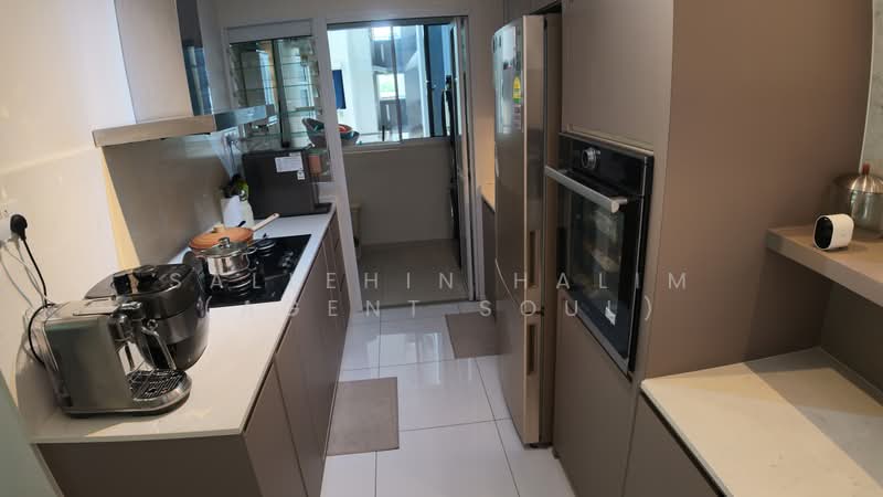 618B Tampines Street 61, 618B Tampines Street 61, 3 Bedrooms, 1,001 sqft, HDB Flat For Sale, by Sallehin Halim (Agent Soul), 500168667 - Kitchen - PropertyGuru.com.sg