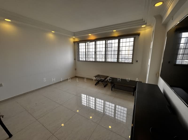 238 Jurong East Street 21, 238 Jurong East Street 21, 3 Bedrooms, 1,292 sqft, HDB Flat For Rent, by Shirley Chua, 500168677 - Living Room - PropertyGuru.com.sg