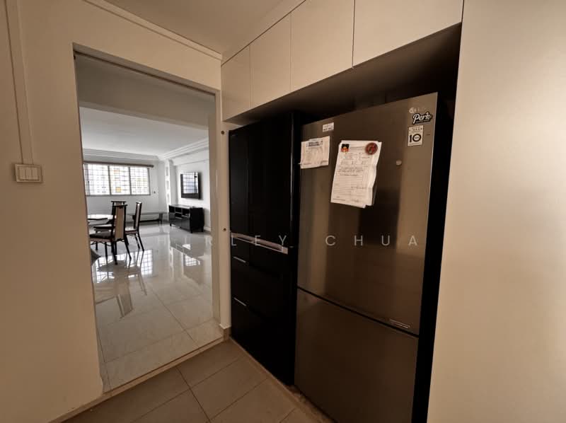 238 Jurong East Street 21, 238 Jurong East Street 21, 3 Bedrooms, 1,292 sqft, HDB Flat For Rent, by Shirley Chua, 500168677 - Living Room - PropertyGuru.com.sg