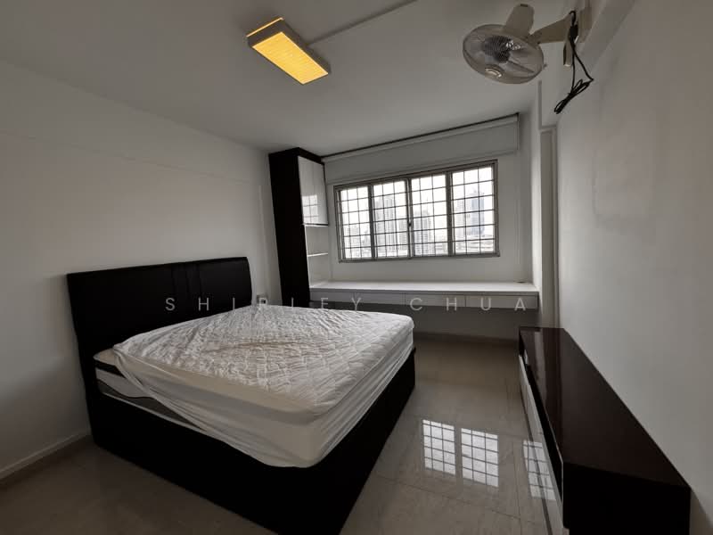 238 Jurong East Street 21, 238 Jurong East Street 21, 3 Bedrooms, 1,292 sqft, HDB Flat For Rent, by Shirley Chua, 500168677 - Bedroom 2 - PropertyGuru.com.sg