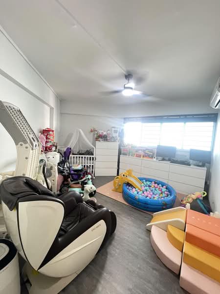 275 Tampines Street 22, 275 Tampines Street 22, 3 Bedrooms, 1,130 sqft, HDB Flat For Sale, by Mohd Yussaini, 500168678 - Interior - PropertyGuru.com.sg