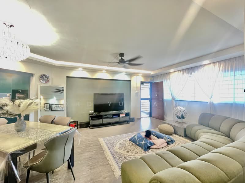 275 Tampines Street 22, 275 Tampines Street 22, 3 Bedrooms, 1,130 sqft, HDB Flat For Sale, by Mohd Yussaini, 500168678 - Living Room - PropertyGuru.com.sg