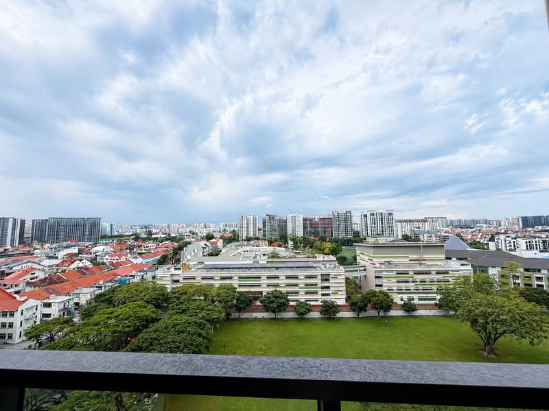 CHEAP. Premium District 15 Living | 2 Bed 2 Bath, , 2 Bedrooms, 667 sqft, Condominium For Sale, by Claire Chua, 500168679 - View - PropertyGuru.com.sg