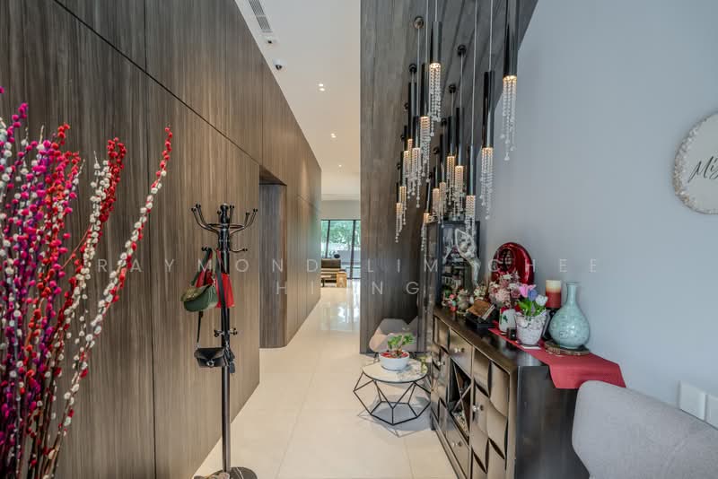 d'Leedon (Former Farrer Court), 1 Leedon Heights, 5 Bedrooms, 6,856 sqft, Cluster House For Sale, by Raymond Lim Chee Hiang, 500168684 - Entrance - PropertyGuru.com.sg
