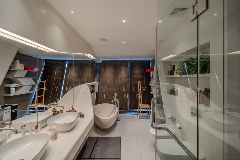 d'Leedon (Former Farrer Court), 1 Leedon Heights, 5 Bedrooms, 6,856 sqft, Cluster House For Sale, by Raymond Lim Chee Hiang, 500168684 - Bathroom - PropertyGuru.com.sg