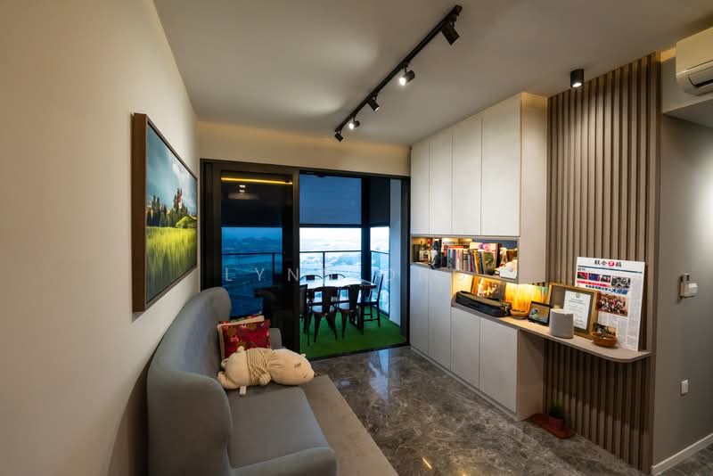 Avenue South Residence, 13 Silat Avenue, 3 Bedrooms, 1,109 sqft, Condominium For Sale, by Lynn Ong, 500168685 - Living Room - PropertyGuru.com.sg