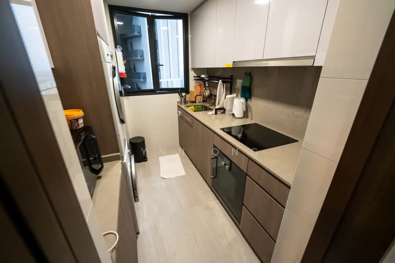 Avenue South Residence, 13 Silat Avenue, 3 Bedrooms, 1,109 sqft, Condominium For Sale, by Lynn Ong, 500168685 - Kitchen - PropertyGuru.com.sg
