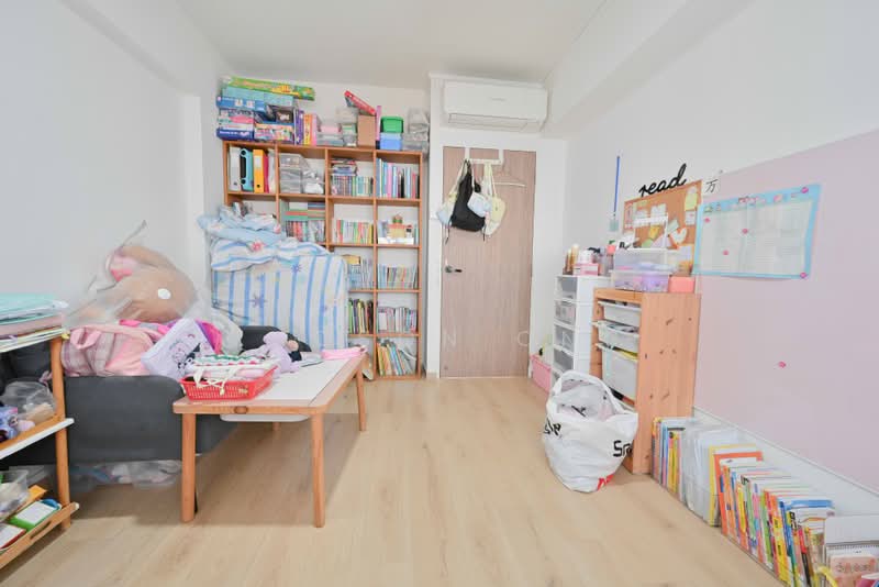 171 Hougang Avenue 1, 171 Hougang Avenue 1, 4 Bedrooms, 1,313 sqft, HDB Flat For Sale, by Zacson Ong, 500168695 - Study - PropertyGuru.com.sg
