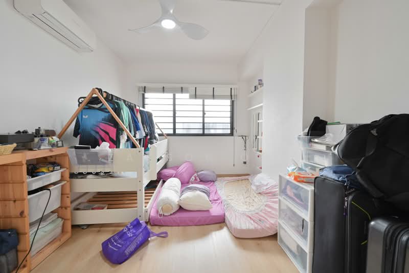 171 Hougang Avenue 1, 171 Hougang Avenue 1, 4 Bedrooms, 1,313 sqft, HDB Flat For Sale, by Zacson Ong, 500168695 - Bedroom - PropertyGuru.com.sg
