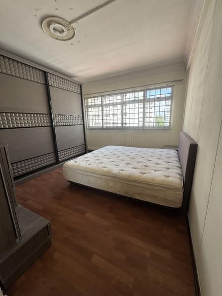 858 Woodlands Street 83, 858 Woodlands Street 83, 3 Bedrooms, 1,356 sqft, HDB Flat For Rent, by JNESH ., 500168696 - Master Bedroom - PropertyGuru.com.sg