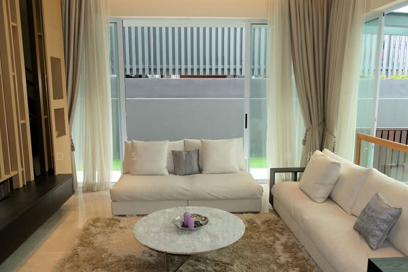 Toh Crescent, Toh Crescent, 6 Bedrooms, 5,390 sqft, Semi-Detached House For Sale, by Danis ET Lim 林永添, 500168698 - Living Room - PropertyGuru.com.sg