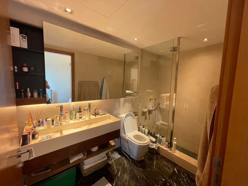 Cabana, 145A Sunrise Terrace, 5 Bedrooms, 3,251 sqft, Terraced House For Rent, by Cyril Tuzemen, 500168700 - Bathroom - PropertyGuru.com.sg