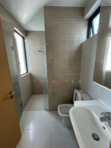 The Skywoods, 7 Dairy Farm Heights, 2 Bedrooms, 710 sqft, Condominium For Rent, by Alvin Ten, 500168701 - Bathroom - PropertyGuru.com.sg