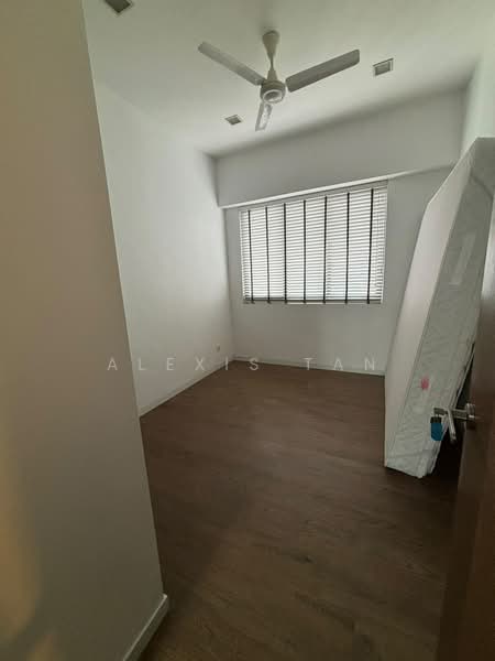 Harbour View Towers, 21 Telok Blangah Drive, 3 Bedrooms, 1,206 sqft, Condominium For Rent, by Alexis Tan, 500168705 - Bedroom 2 - PropertyGuru.com.sg
