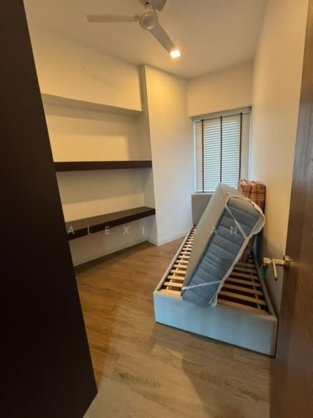 Harbour View Towers, 21 Telok Blangah Drive, 3 Bedrooms, 1,206 sqft, Condominium For Rent, by Alexis Tan, 500168705 - Bedroom 3 - PropertyGuru.com.sg
