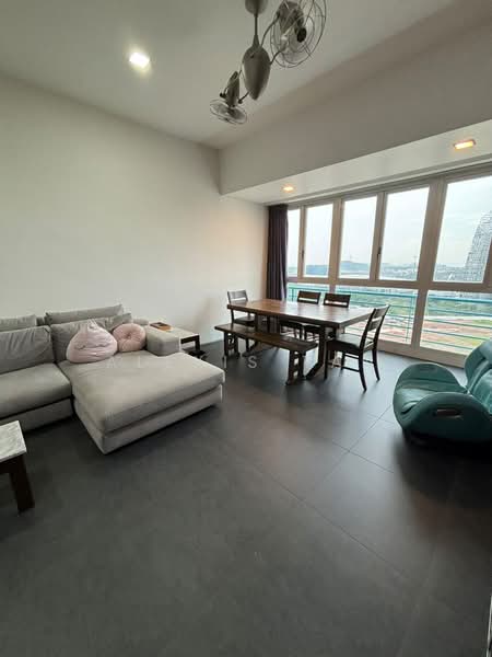 Harbour View Towers, 21 Telok Blangah Drive, 3 Bedrooms, 1,206 sqft, Condominium For Rent, by Alexis Tan, 500168705 - Living Room - PropertyGuru.com.sg
