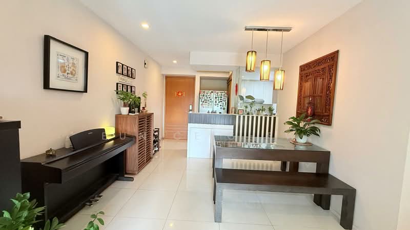 The Quartz, 55 Compassvale Bow, 2 Bedrooms, 1,001 sqft, Condominium For Sale, by Eunice Chew, 500168709 - Living Room - PropertyGuru.com.sg