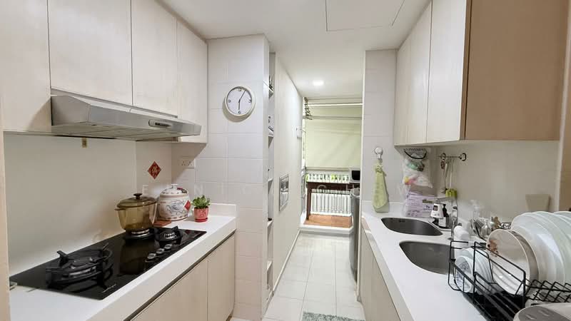 The Quartz, 55 Compassvale Bow, 2 Bedrooms, 1,001 sqft, Condominium For Sale, by Eunice Chew, 500168709 - Kitchen - PropertyGuru.com.sg